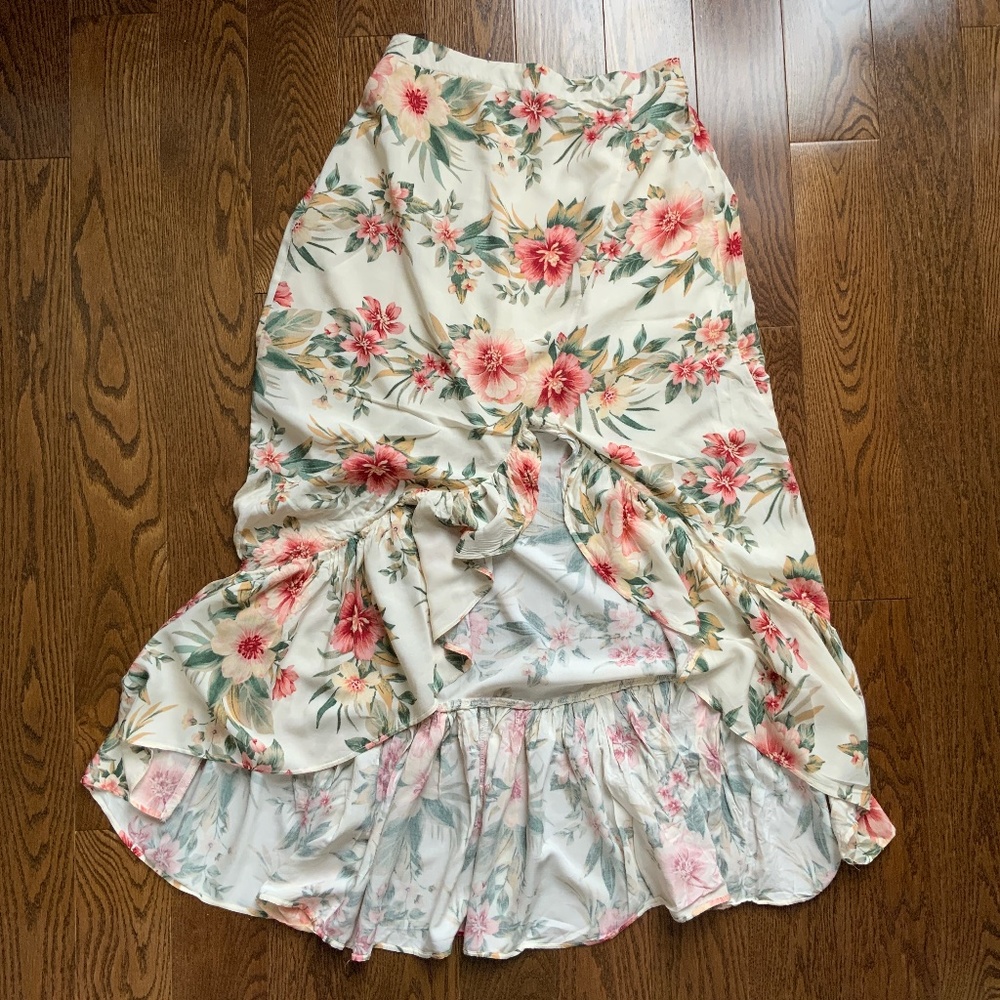 AMERICAN EAGLE Tropical Floral Skirt. Matching Top Available. Size M.